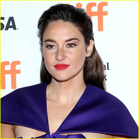 Shailene Woodley’s New Interview Includes Several Presumed References To Aaron Rodgers