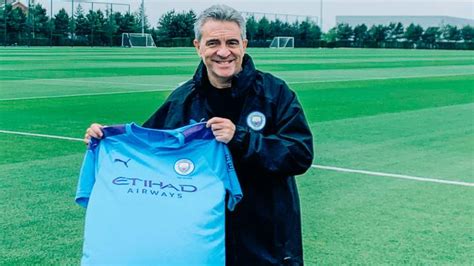 This is the profile site of the manager juanma lillo. Oficial: Juan Manuel Lillo se suma al City de Guardiola | El Dictamen