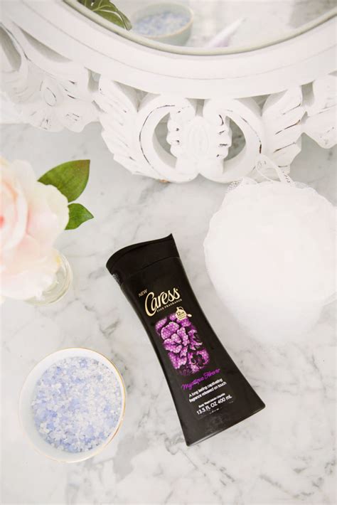 Caress Forever Collection Scented Body Wash