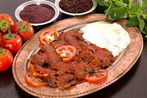 Büyük iskender'in hayatı, başarıları, katıldığı savaşlar, kurduğu imparatorluk hakkında bilgi. Iskender kebab