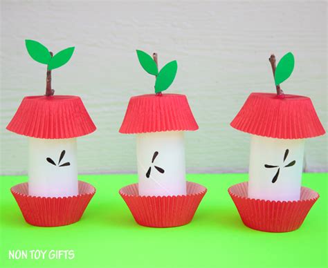 11 Easy And Fun Fall Crafts You Can Do With Your Kids Stress Free Mommies