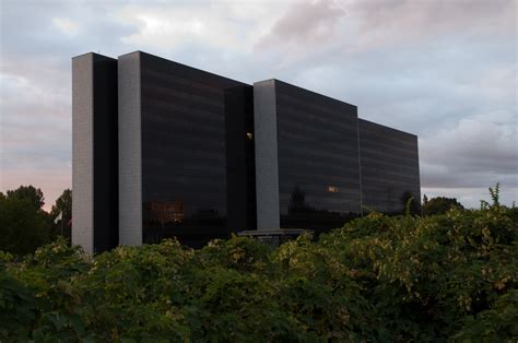 Herzlich willkommen auf dem youtube kanal von vattenfall deutschland.hier warten spannende themen, die den alltag vereinfachen, das zuhause schöner machen un. Fotos von Hamburg City, Elbbrücken sowie Kirchen und Bauwerken