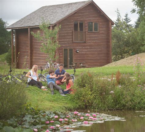 Hillbilly haven log cabin rentals is situated on 50 acres, nestled in the beautiful forested hills of. A UK break for large families at Bluestone National Park ...