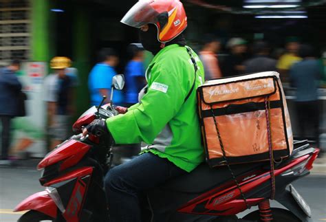 Popeyes is offering free delivery through the popeyes mobile app and its website. The food delivery challenge