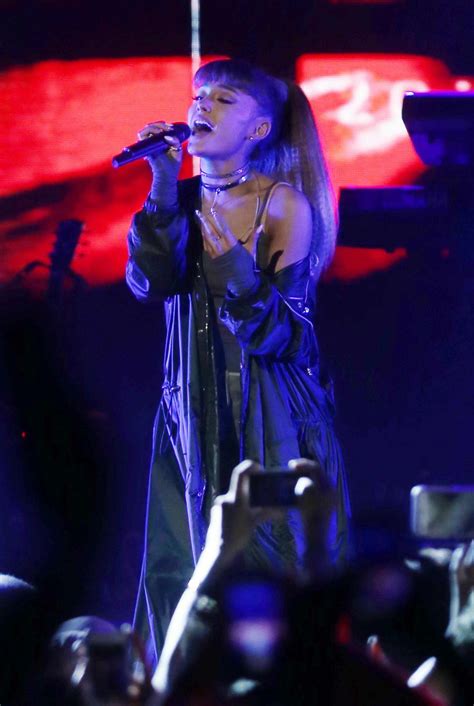 Ariana Grande Billboard Hot 100 Music Festival 06 Gotceleb