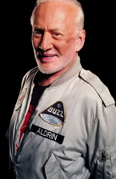 Buzz Aldrin Ufo Claim Did Astronaut See Alien Life Nt News
