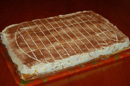 Eier 5 el mehl 5 el zucker 2 el kakao 100 ml öl 1/2 pck.backpulver. Schwarzwälder-Sahnetorte mit Kirschen - KUCHEN AKTUELL ...
