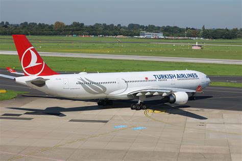 Tc Joi Airbus A330 300 Turkish Airlines Dus 2017 08 23 3 Flickr