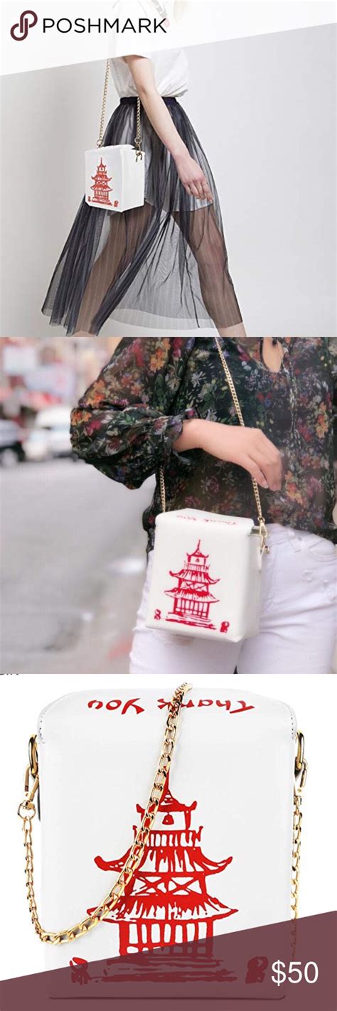 Customers can easily carry their food home with the convenient metal handle. Chinese take-out purse | Purses, Cute purses, Chinese take out