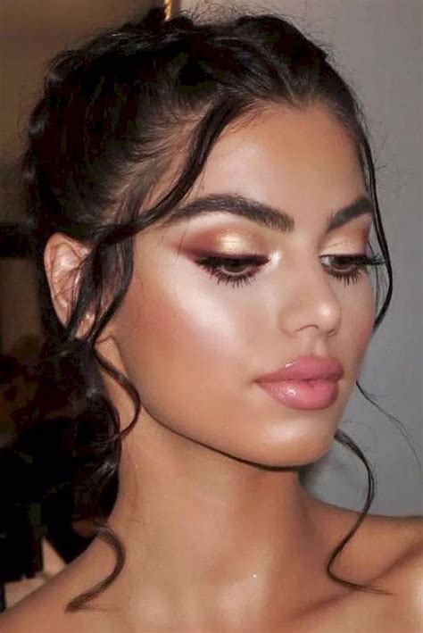 Casual Natural Prom Makeup Looks To Inspire You Prom 26