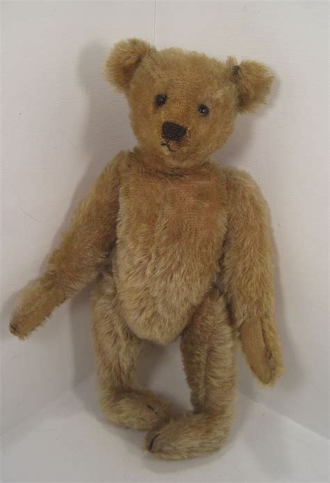 How To Identify Steiffs Legacy Teddy Bears From The Early 1900s 1920