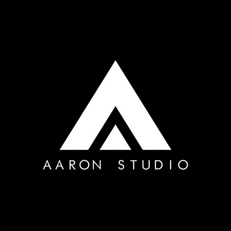 Aaron Studio