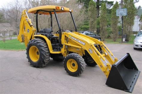 John Deere 110 Backhoe Specs Review Price Key Facts And Images