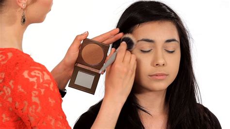 How to apply bronzer the right way. How to Use Bronzer Properly | Makeup Tricks - YouTube