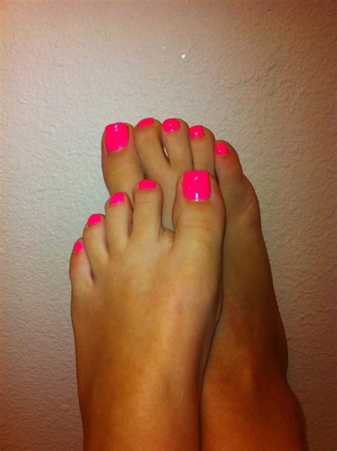 pin by tatiana mitchell on perfectly polished by tati summer toe nails pink pedicure pink
