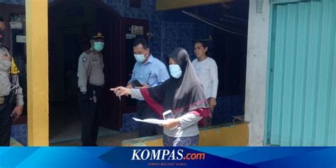 Camilan ini ada di tiap hari raya, bahkan mungkin jadi barang wajib di rumah buat menyambut tamu. PT Khong Guan Kembali Datangi Warga Korban Banjir untuk Data Kerugian