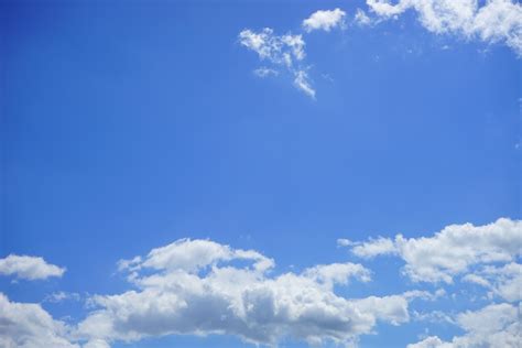 รูปภาพ ขอบฟ้า ท้องฟ้า ขาว แสงแดด ตอนกลางวัน Cumulus สีน้ำเงิน