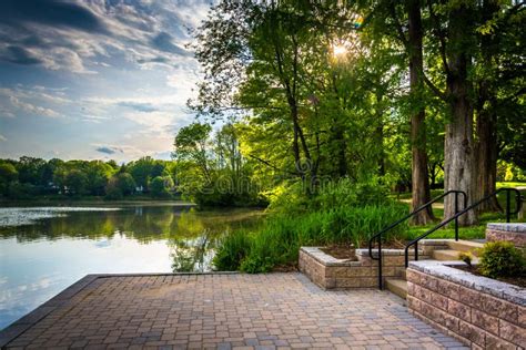 Promenade Along The Shore Of Wilde Lake In Columbia Maryland Stock