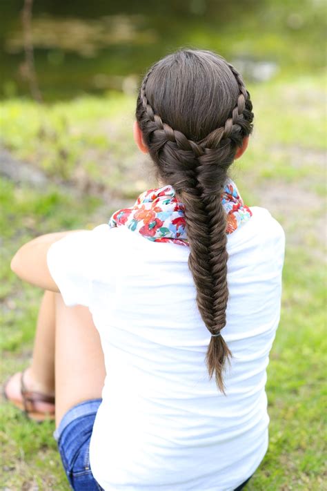 How To Create A Laced Fishtail Braid Cute Girls Hairstyles