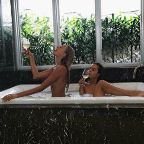 Bathtub Jacuzzi Beauty Bathing Leisure Porn Pic