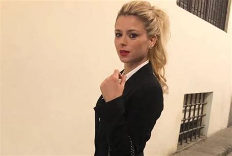 Camila giorgi won the biggest title of her career by lifting the canadian open in montreal. Camila Giorgi Wiki, Age, Sponsor, Ranking, Husband, & Net ...