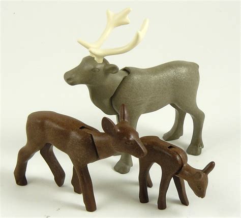 Forest Animals Reindeer Deer And Baby Winter Zoo Christmas Farm