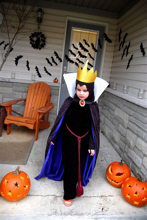 Ok, so this isn't in any way a gift box or a gift, but i wanted to show this tutorial in case anyone else wanted to create one. Dear Disney, sometimes a little girl wants to dress up as the Evil Queen | Share Your Craft ...