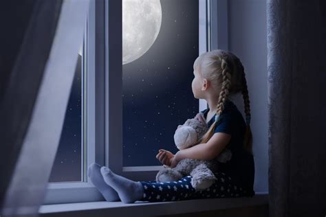 Little Girl Sad Window Teddybear Night Moon 8k Wallpaper Best Wallpapers