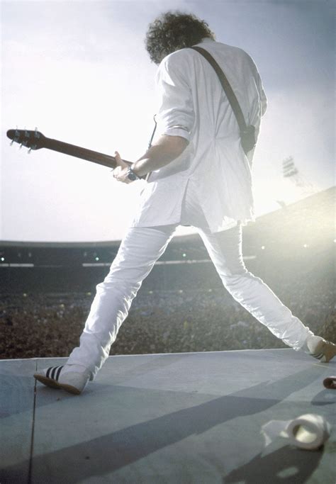 33 Years Later Queens Live Aid Performance Is Still Pure Magic Queen Brian May I Am