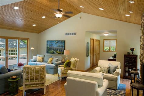 Vaulted ceiling living rooms are getting more and more popular because they offer unique aesthetics to any home. Vaulted Ceiling Coloma Cottage