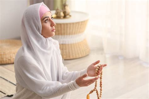 Young Muslim Woman Praying At Home Stock Image Image Of Arab Belief