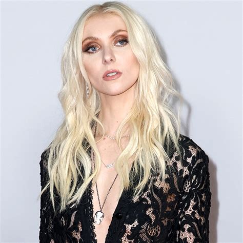 Taylor Momsen Makes First Red Carpet Appearance In 5 Years