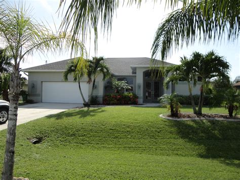 Cape Coral Homes For Sale Under $300k