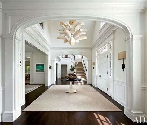 Contemporary Entrance Hall By Shelton Mindel And Associates And Robert A
