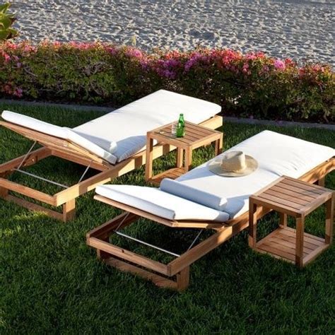 Burnaby/new westminster 30/05/2021 solid teak coffee table 74 cm (29) x 53 cm (21) x 50.0 cm (20) has been oiled regularly teak lounge chair with side table #Teakpatiofurniturebackyards | Teak patio furniture, Teak ...