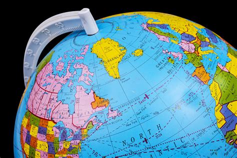 5 Old Rotating World Map Globe Donald Erickson 