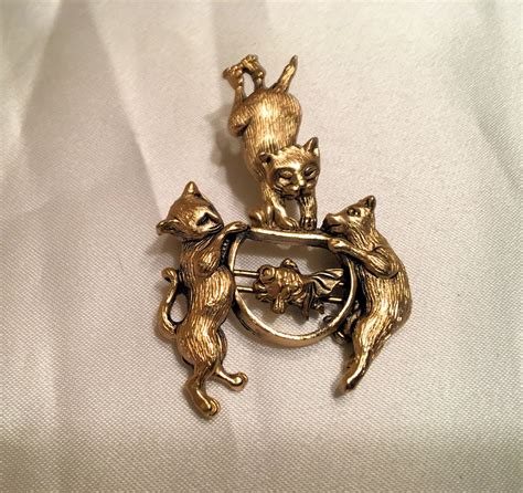Vintage Retro Kitty Cat Pin With Sliding Movable Fish 3 Cats Etsy