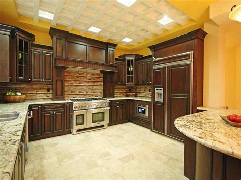 Customized Kitchen Cabinets Decor Ideas