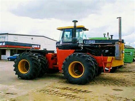 Versatile 1156 Fwd Tractors Big Tractors Classic Tractor