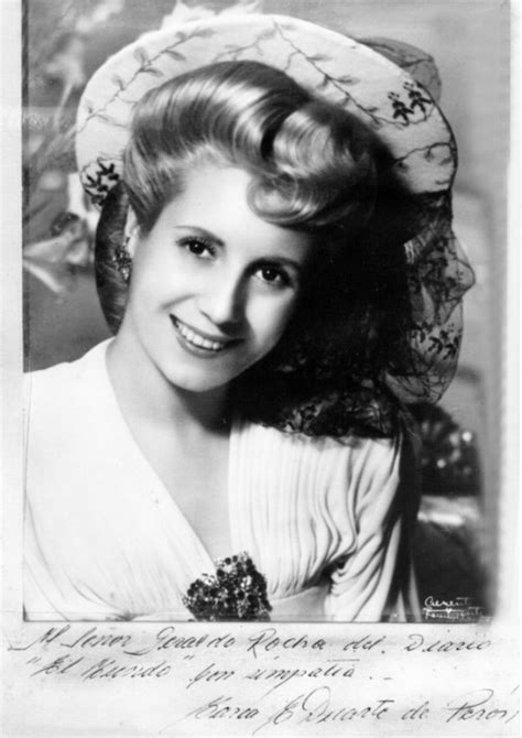 María eva duarte de perón, better known as just eva perón or by the pet name evita, was the wife of argentine president juan perón and first. foto autografada de evita peron - Fashion Bubbles - Moda e ...