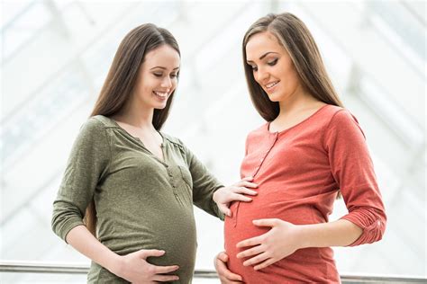 Identical Twins Give Birth On Same Day Popsugar Moms