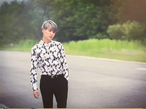 The album features 13 tracks. REST Jungkook Updates on Twitter: "HQ SCAN BTS YOUTH ...