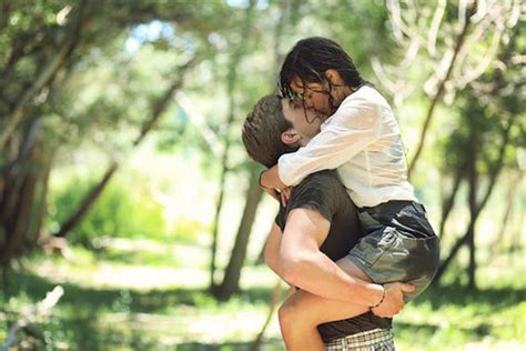 Lift Girl Kissing Wet Couple Romanitc Love Nineimages