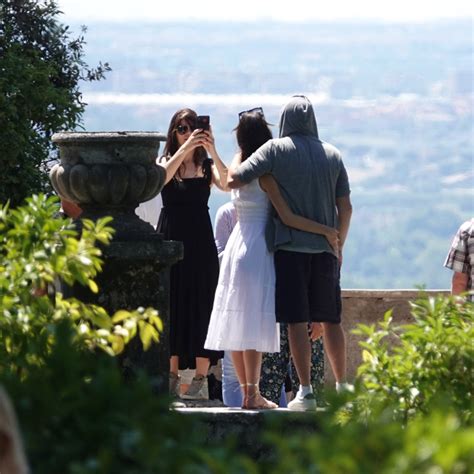 Leonardo Dicaprio Camila Morrone Vacation With Their Parents In Italy