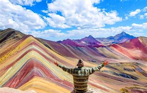 Cukup membuat lekukan berjajar dua atau lebih, sudah bisa membentuk gambar gunung. Gambar Pemandangan Gunung Ganang