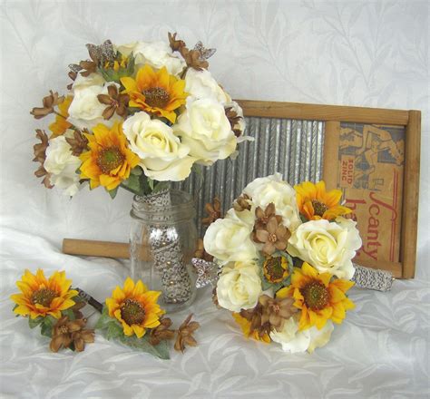 You can't beat a beautiful combination of sunflowers and roses to celebrate the summer. Sunflower bridal bouquet sunflower roses wedding bouquet silk