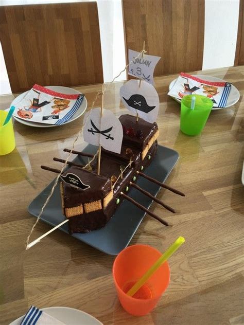 • 125 g butter • 150 g zucker • 2 eier • 80 g fruchtgelee (z. Piratenkuchen von pancake_muffin | Chefkoch | Pirat kuchen ...