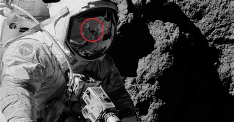 Choosing the first man on the moon (англ.). Moon Landings: Conspiracy theorists claim there's ...