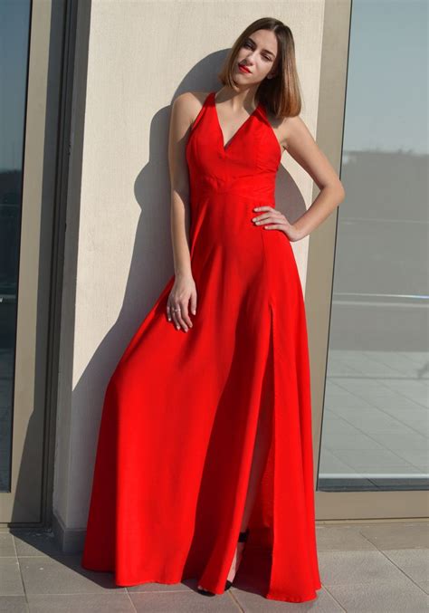 A Bright Red Maxi Dress Is A Perfect Choise If You Want To Be The