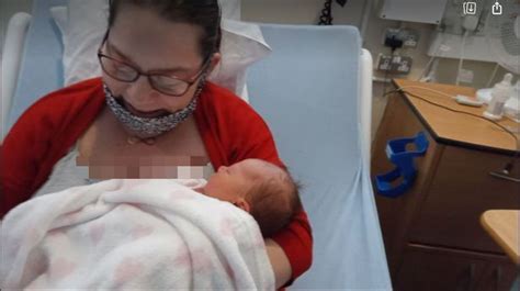 Ia mungkin berpunca daripada organ kemaluan wanita. Wanita selamat bersalin bayi perempuan selepas 10 hari ...